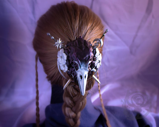 Black (Corrupted/Onyx) raven in hair.