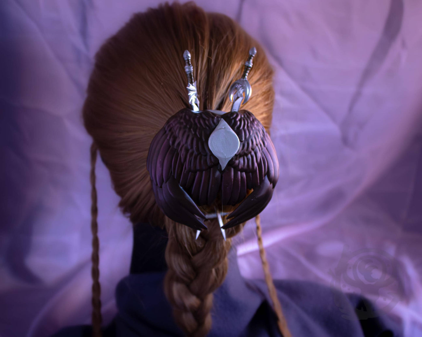 Black (Corrupted/Onyx) wings in hair.